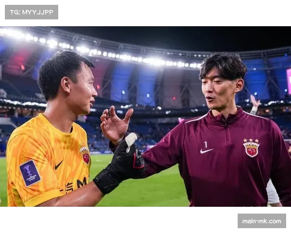 海港门将颜骏凌封堵拉唐单刀 德比战细节处理成胜负关键